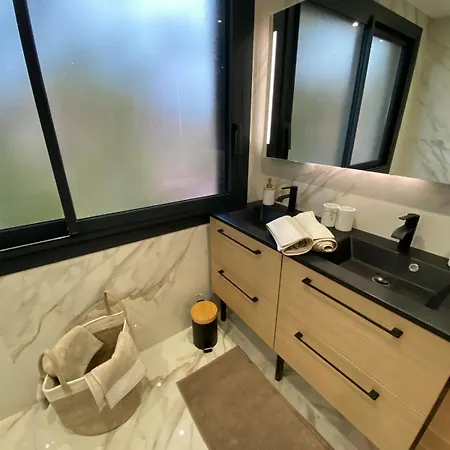 Carpe Diem T4 Centre Climatise Garage Renove Apartmán *